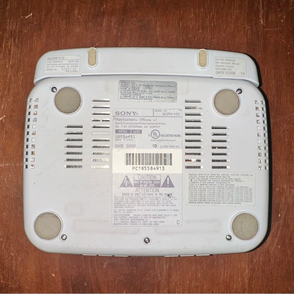 Sony PS One Console - Light Gray - Picture 8 of 11